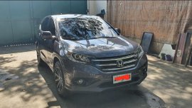 Grey Honda Cr-V 2014 for sale in Manila