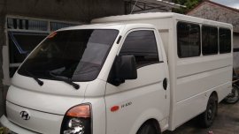 Hyundai H100 2.5CRDi Shuttle Body with Dual Aircon M/T
