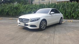 Selling White Mercedes-Benz C200 2017 in Manila