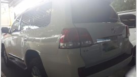 Sell White 2010 Toyota Land Cruiser in Manila