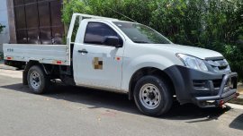 Sell White 2017 Isuzu D-Max in Manila