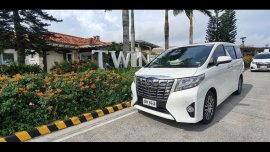 Sell White 2015 Toyota Alphard in Manila