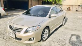 Selling Silver Toyota Corolla Altis 2009 in Manila