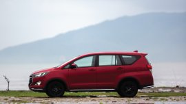 TOYOTA INNOVA J DSL MT, more than happiness you can buy