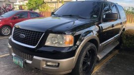 Selling Black Ford Expedition 2004 in Imus