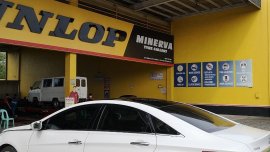 Selling White Hyundai Sonata 2010 in Cavite