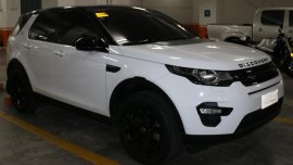 Selling White Land Rover Discovery 2017 in Taguig