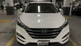 For Sale: 2016 Hyundai Tucson - Manual / Gas