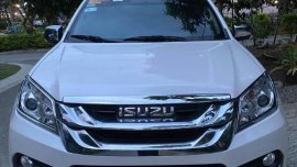 Selling Pearlwhite Isuzu MU-X 2015 in Dasmariñas