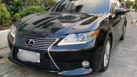Selling Black Lexus ES350 2015 in Pasig