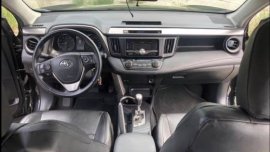 Selling Black Toyota Rav4 2016 in Manila