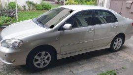 Pearlwhite Toyota Corolla Altis 2011 for sale in Quezon