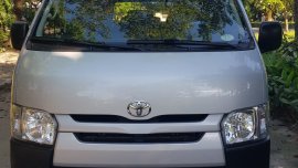 2017 TOYOTA HI ACE COMMUTER