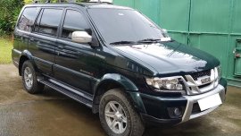 Green Isuzu Crosswind 2016 for sale in Cebu