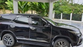 Black Toyota Fortuner 2017 for sale in Cebu