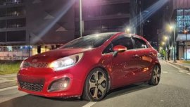 2015 Kia Rio Hatchback Top of the Line