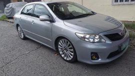 Selling Brightsilver Toyota Corolla Altis 2012 in Quezon