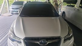 Selling White Subaru XV 2012 in Mandaluyong