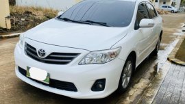 White Toyota Corolla Altis 2013 for sale in Lucena