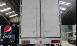 SELLING ISUZU 32 FEET ALUMINUM WING VAN TRUCK 10 WHEEL