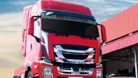 SELLING BRAND NEW ISUZU GIGA EXZ 6X4 TRACTOR HEAD PRIME MOVER 10 WHEEL