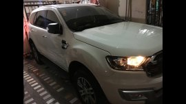 Selling White Ford Everest 2016 in Quezon