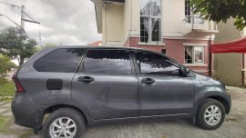 Selling Silver Toyota Avanza 2014 in Manila