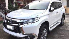 White Mitsubishi Montero Sport 2017 for sale in Valenzuela