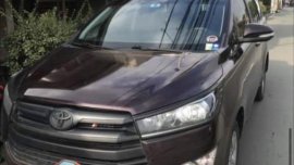 Selling Red Toyota Innova 2018 in Pagsanjan