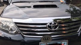 Black Toyota Fortuner 2013 for sale in Quezon