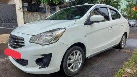 Selling White Mitsubishi Mirage G4 2015 in Pasig