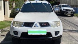 Selling White Mitsubishi Montero 2011 in Las Piñas