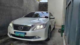 Toyota 2013 Camry 2.5G white Makati for sale
