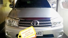 TOYOTA FORTUNER 2011 G 