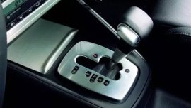 What does ‘S’ on the gear shifter mean?