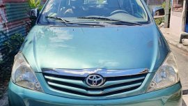 TOYOTA INNOVA G A/T DIESEL 2010