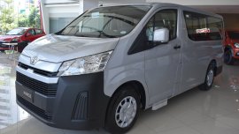 2021 Toyota Hiace Commuter Deluxe 2.8L