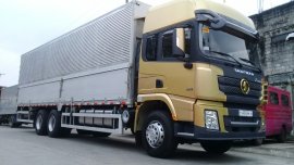 SELLING BRAND NEW SHACMAN X3000 10 WHEEL 32 FEET ALUMINUM WING VAN