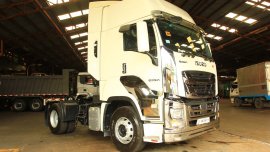 SELLING BRAND NEW ISUZU EXR 4X2 TRACTOR HEAD PRIME MOVER 6 WHEEL