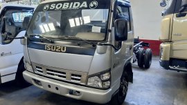 SELLING ISUZU NPR 6 WHEEL 4X2 CAB & CHASSIS TRUCK