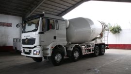 SELLING BRAND NEW SHACMAN H3000 8X4 MIXER TRUCK 12 WHEEL
