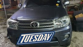 Pre-owned Grey 2009 Toyota Fortuner  2.7 G Gas A/T for sale