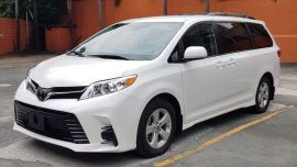 Brand New 2020 Toyota Sienna  LE Gasoline