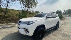 FOR SALE!!! White 2018 Toyota Fortuner  2.7 G Gas A/T affordable price