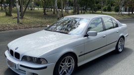 BMW 523i Sedan (A) 2000