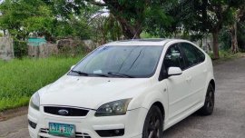 Selling White Ford Focus 2006 Sedan in Tarlac City
