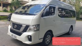 Pre-owned Pearlwhite 2019 Nissan NV350 Urvan 2.5 Premium 15-seater MT for sale