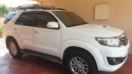 White 2015 Toyota Fortuner  2.4 G Diesel 4x2 MT  for sale