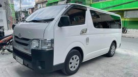 Toyota Hiace 2016