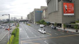 Free parking in malls, hospitals gets second reading approval in Congress